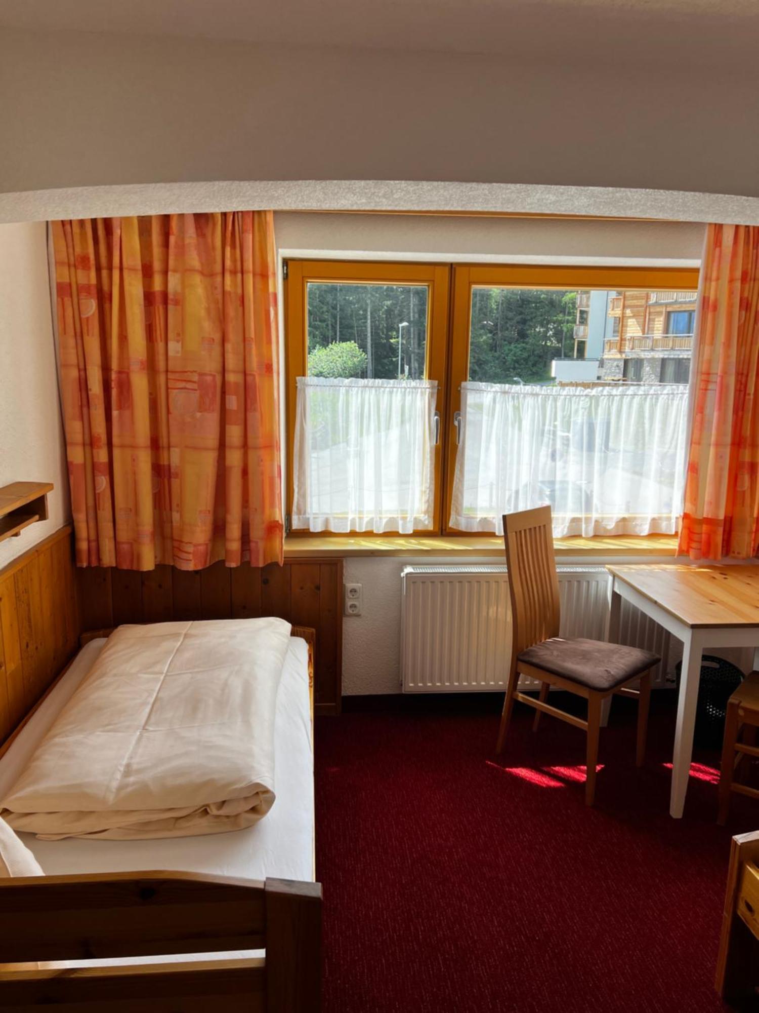 Haus Steissbach Apartment Sankt Anton am Arlberg Exterior photo