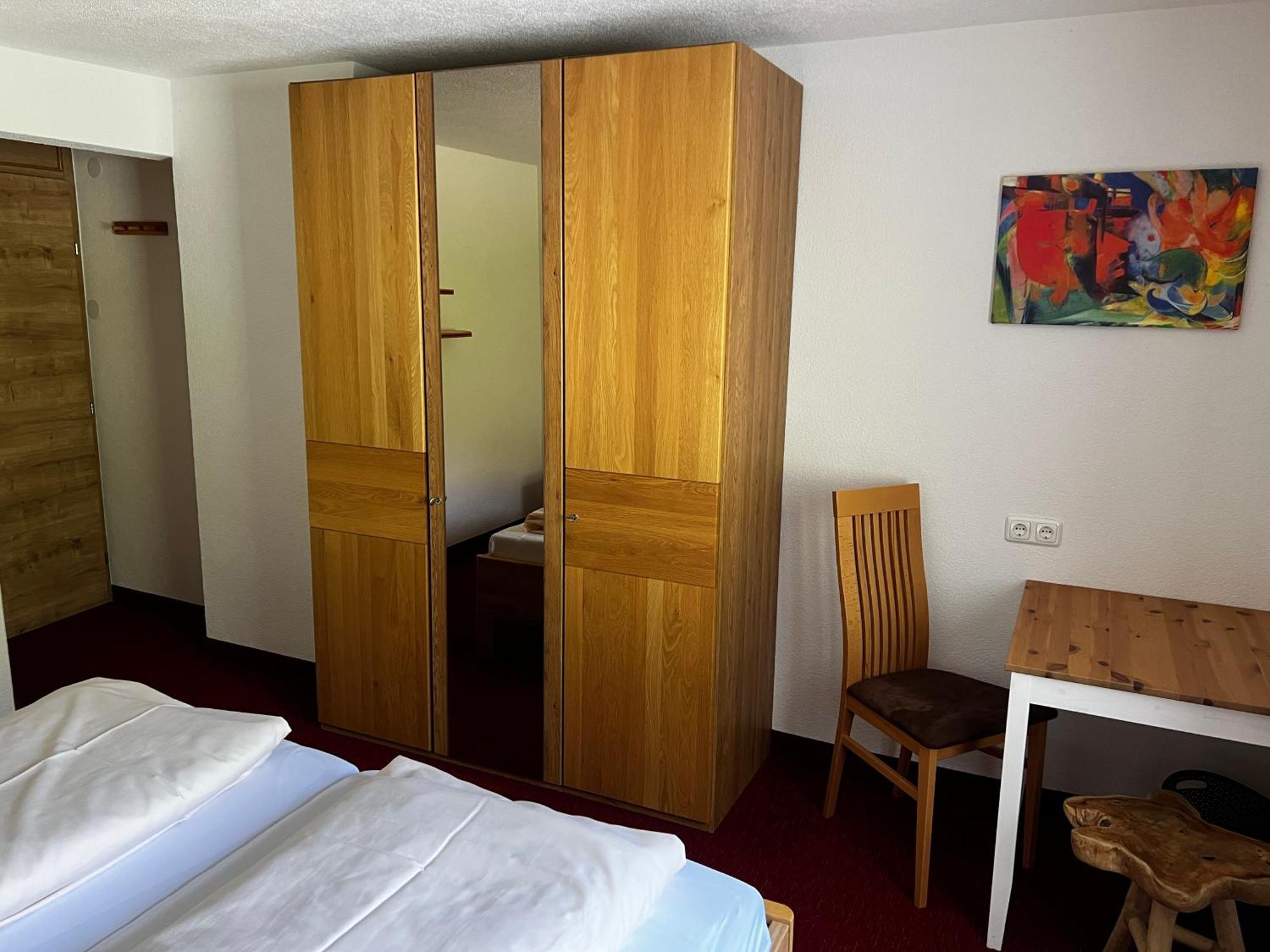 Haus Steissbach Apartment Sankt Anton am Arlberg Exterior photo